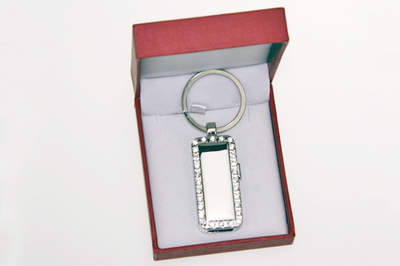 带水晶边框钥匙链小镜子U盘 职业学校学生的时尚实用选择